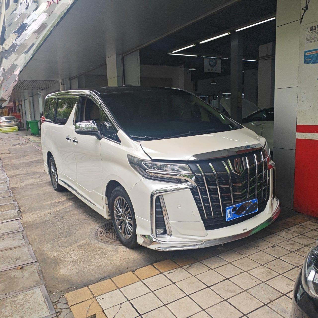 不信任国产，宁愿花35万买辆十年前的调表埃尔法！前两天在保定验了一台丰田埃尔法