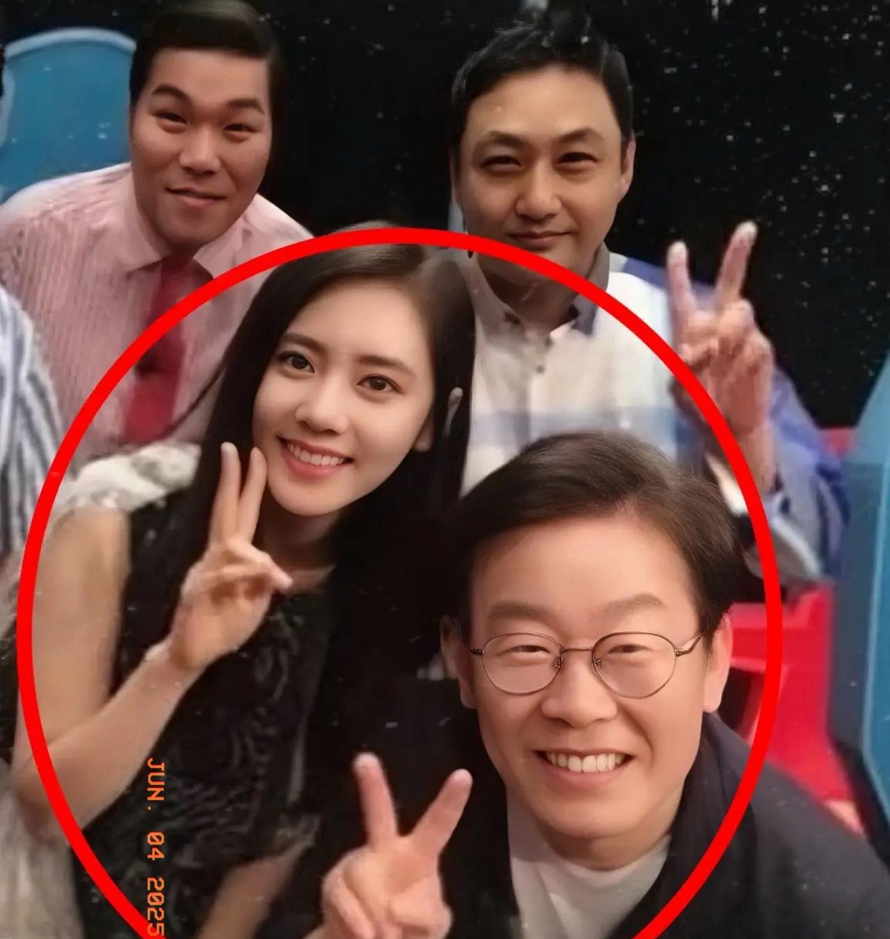 没想到秋瓷炫和于晓光也会被卷入热议之中，原因竟然是李在明当选韩国总统。李在明