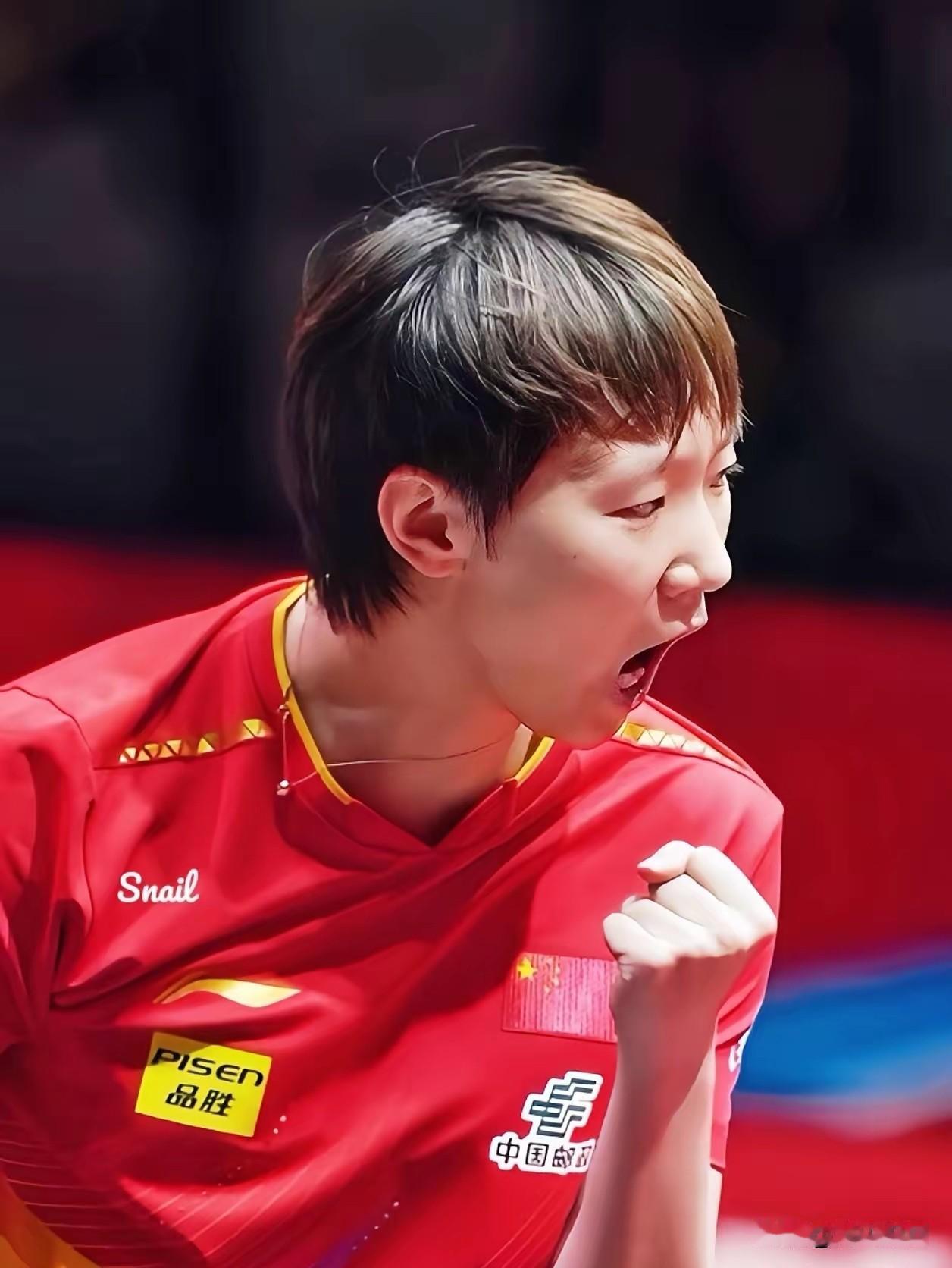 王曼昱这事儿我看得挺透彻，要说她观众缘差，我倒觉得是有些人把乒乓球圈当饭圈混了。