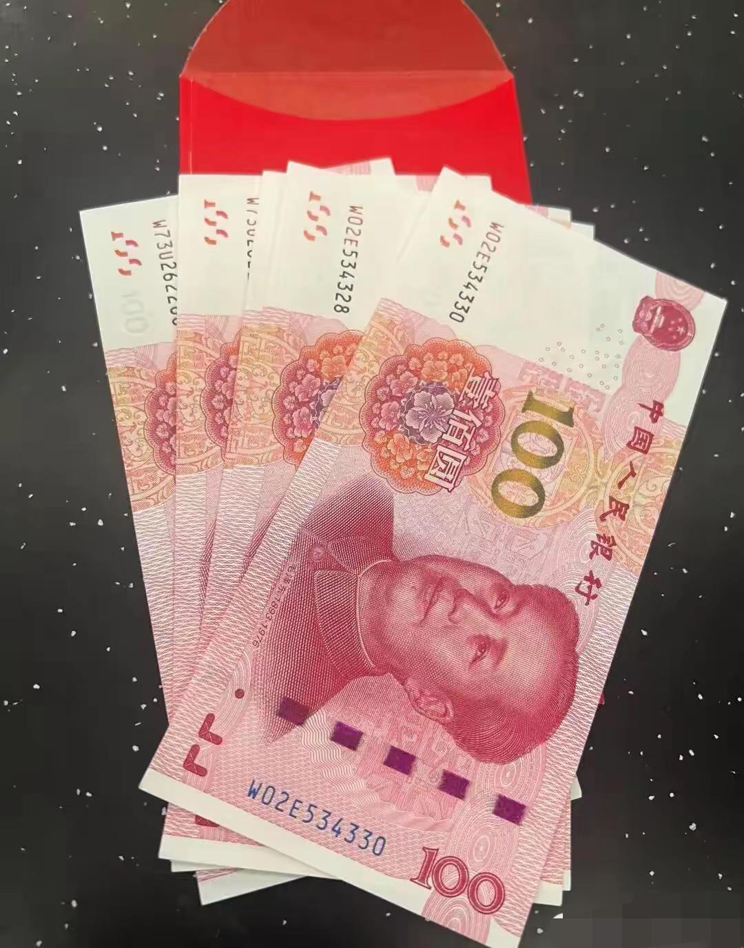 前几天在饭桌上大姐说：“以后压岁钱免了吧，你给我孩子500，我给你孩子500，真