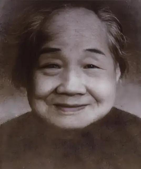 1950年，毛岸英看望外婆向振熙，问她有什么要求，向振熙却说“我只要10万元。”