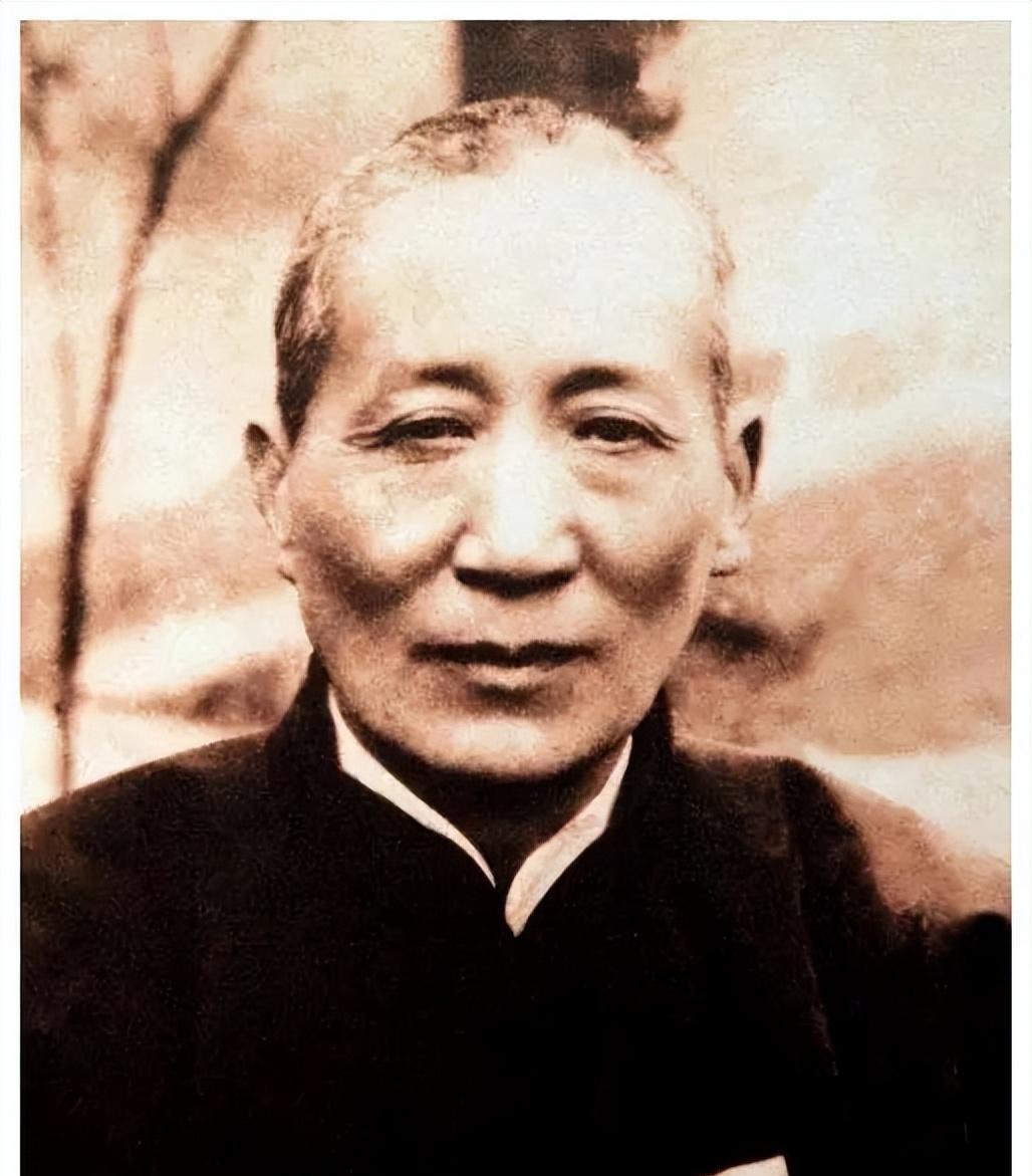 2010年，臭名昭著的大地主刘文彩的后人在故乡发起了一次祭祖活动，并准备了75桌