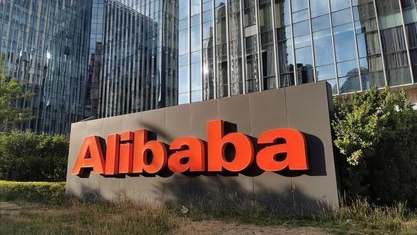 马云未退，阿里换血！AI生死抢位战已打响千问新增“小酒窝”数字人，背后是阿里