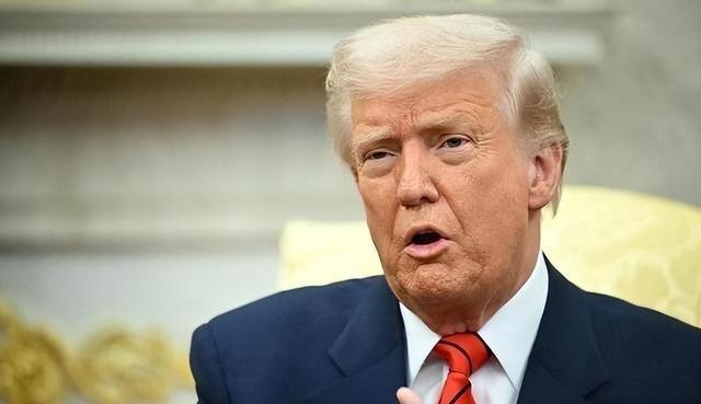 无底线投入终结！特朗普放话折中方案，谁会成为最大牺牲品？白宫闭门吹风会上