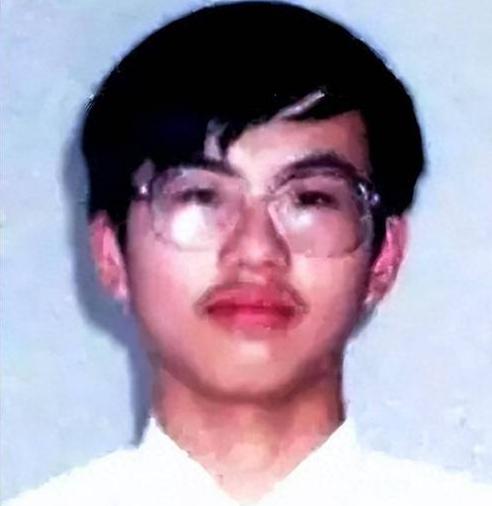 2000年，山东高考状元离奇失踪，副局父亲苦寻26年，如今怎样了？ 张来玉是