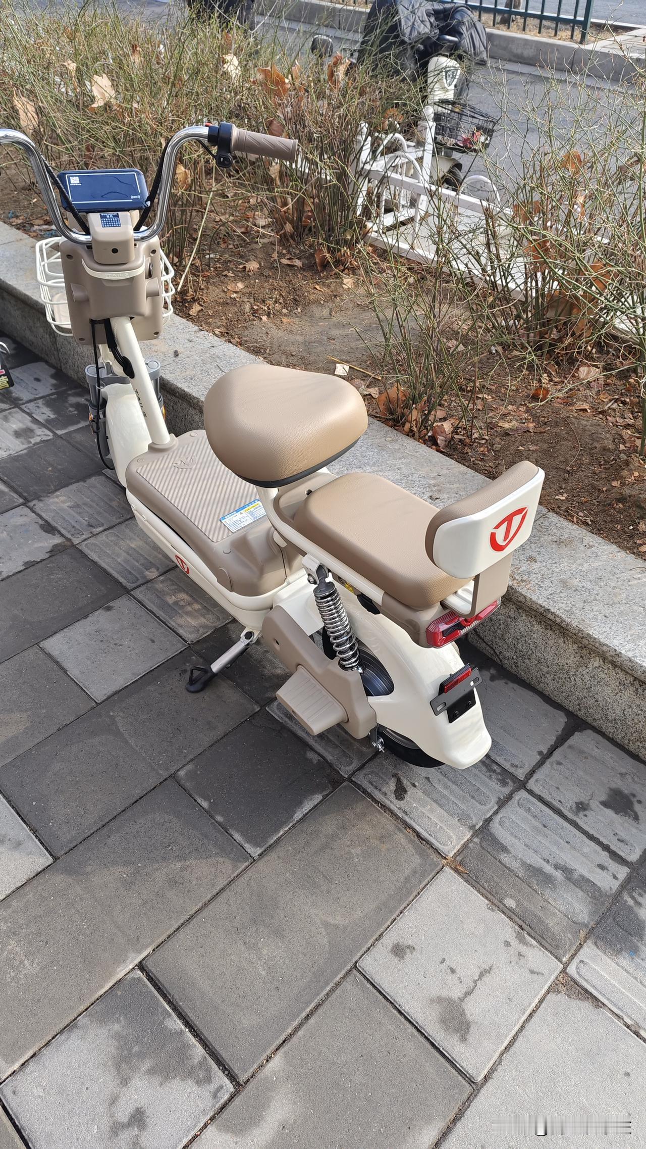 315晚会点名，租车电瓶公司太对了！很多外卖员，都是租电瓶，用的换电柜的电瓶。