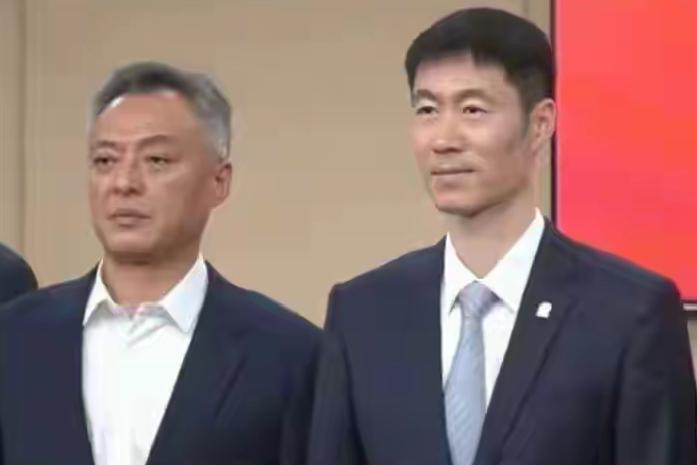 国乒五大名帅，评价“小魔王”孙颖莎：1，刘国梁（前乒协主席）——孙颖莎心态