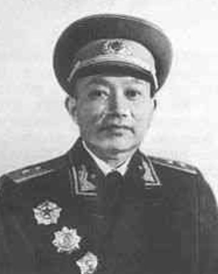 1942年八路军司令部被包围后，汉奸看到个俘虏，认出对方身份大吃一惊，之后与同伴