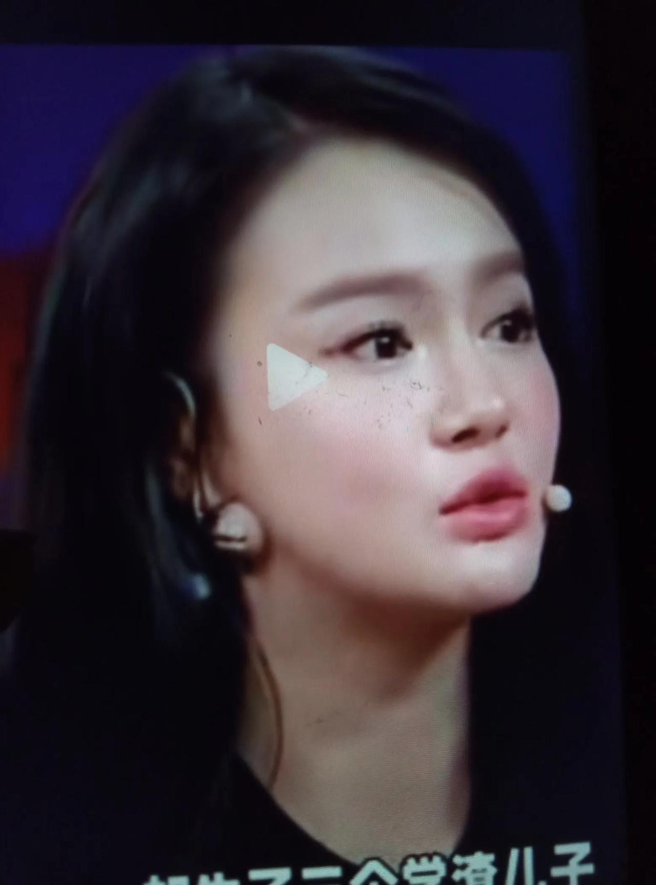 北大硕士生再莹颖与拳王邹市明，却生了三个学渣儿子，这两口子在孩子教育方面没少投资
