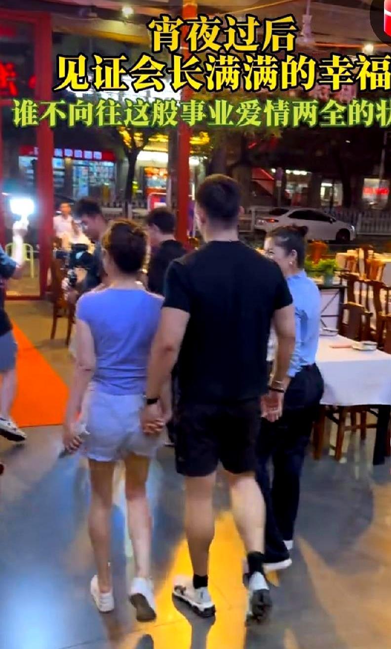 砸了上千万在脸上、身上的于文红，最近的生图状态直接戳破了医美神话。全脸填得饱满