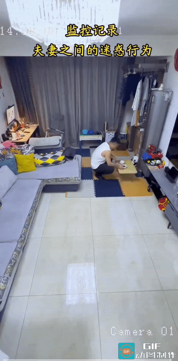 不是一家人，不进一家门。两人扯平，谁也不说谁。不过，此时此刻，好似媳妇更有理了