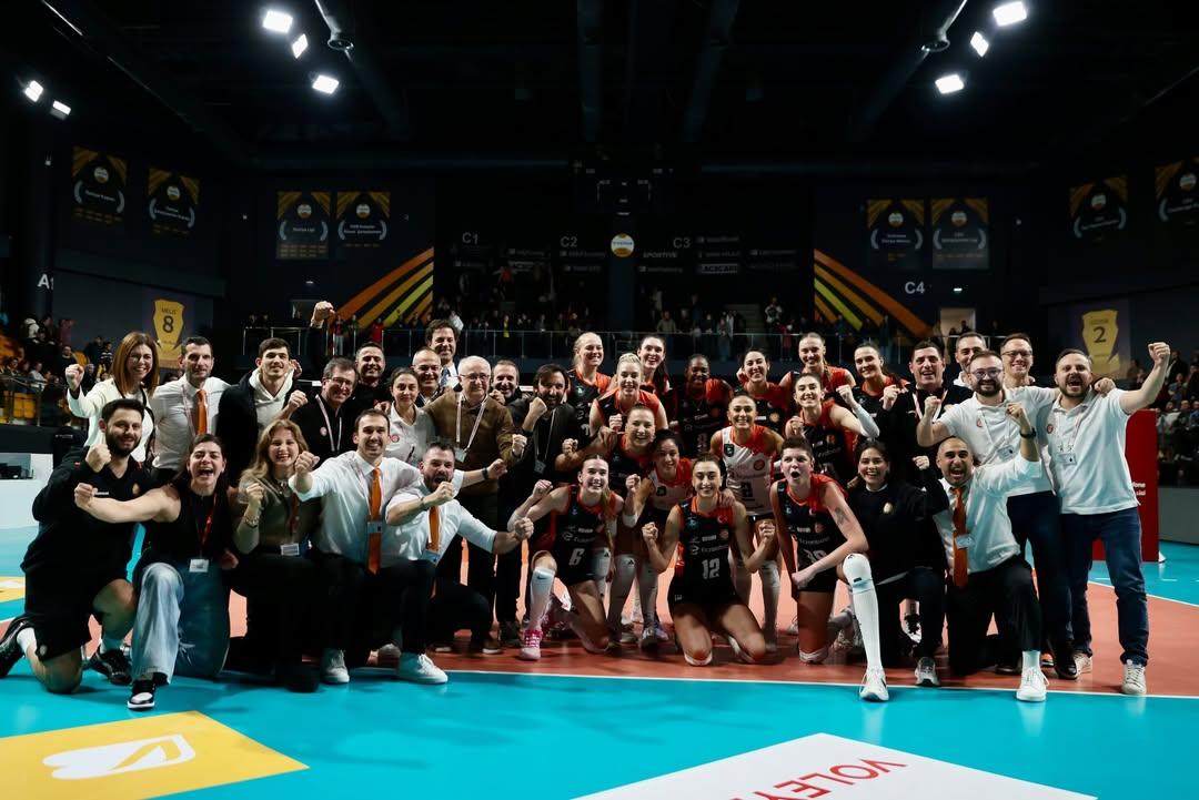 伊萨脱胎换骨，送瓦基弗联赛首负2025-2026女排土超联赛第十六轮，瓦基弗