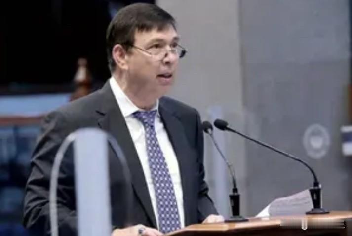 菲律宾总统府执行部长拉尔夫·雷克托就一份声称将于12月26日和29日暂停政府办公