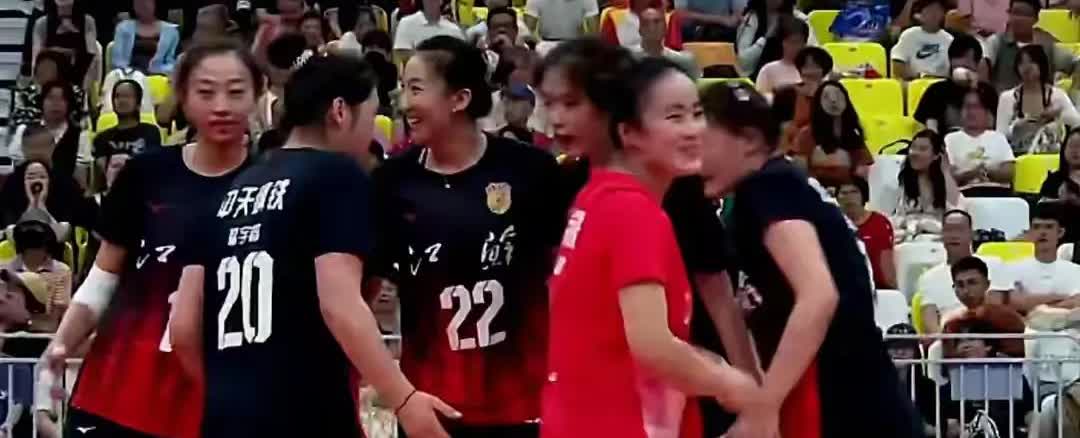 别自我安慰，老是拿国家队把主力抽调一空当借口，所以江苏女排失去竞争力了，去年全锦