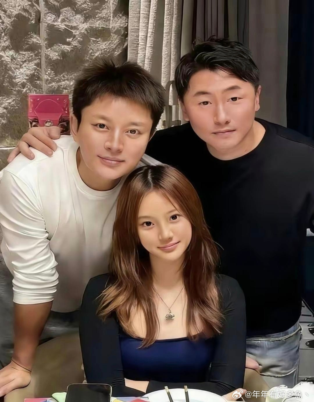 贾乃亮和13岁的女儿！