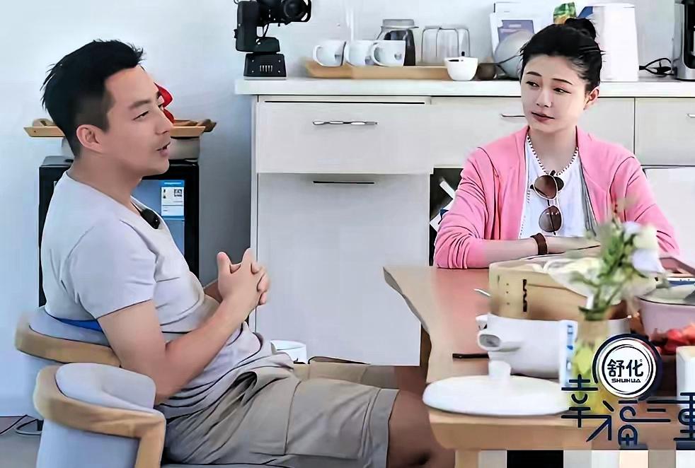 聚光灯下爱情的谎言与真相,大S婚恋事件的反思大S的情感故事，真是一场大戏，和具