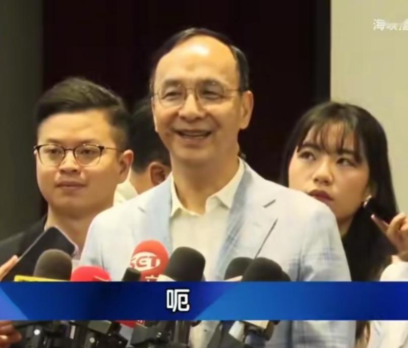 朱立伦:大陆的法律跨不过台湾海峡10月30日,朱立伦受访时被问到沈伯洋被大陆