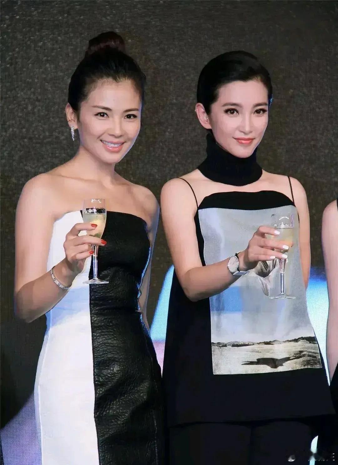 很意外，李冰冰被比下去了。