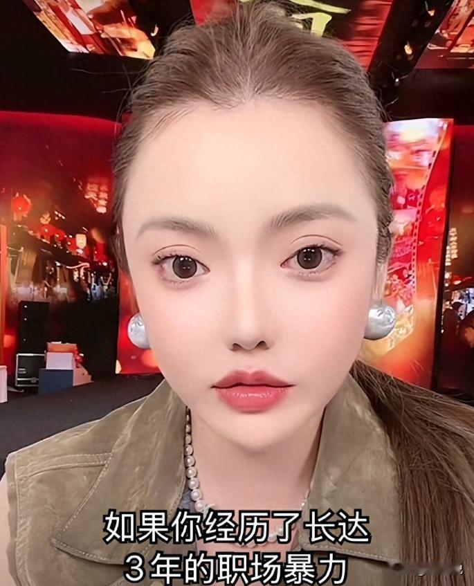 辛巴又被爆大瓜！ 全网首个破亿女主播蛋蛋，直播时就把师傅辛巴推上风口浪尖。