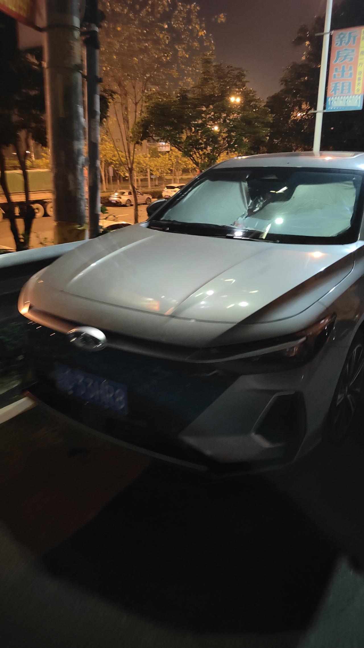 奇瑞车机盖四四方方的好看