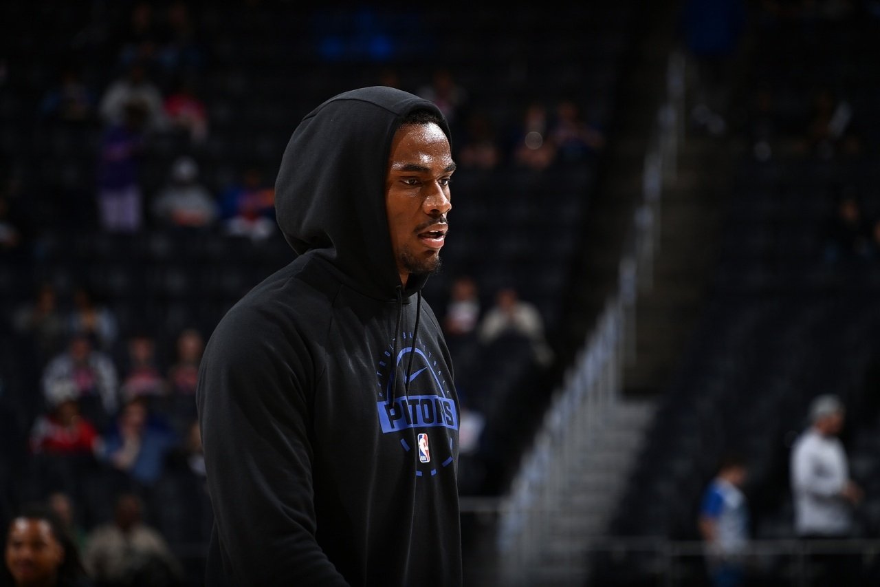 #NBA#记者：若杜伦选择资质报价则说明双方闹僵的原因不只是钱的问题#底特律活塞##活塞#​