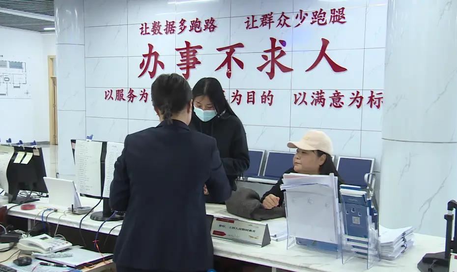 在机关事业单位待久了，现在的单位氛围越来越安静，大家表面客气、相敬如宾，私下全都