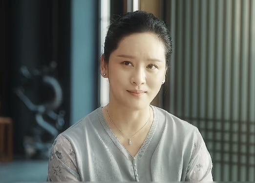 天呐！这个女演员都53岁了，真是没看出来！大家对这个演员有印象吗？电视剧她的