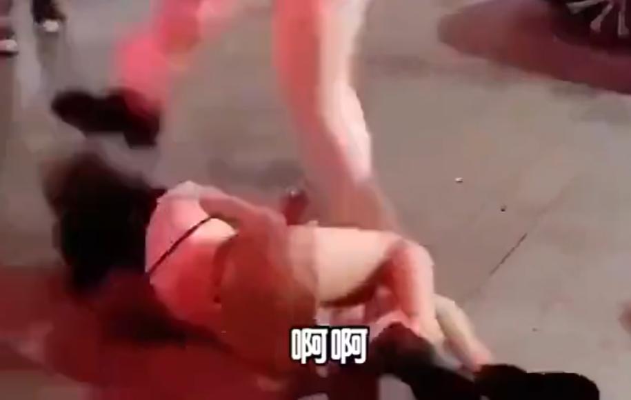 浙江，一女子晚上受邀去聚餐，陪吃陪喝后，竟然被一脚踢下桌！对方说：颜值太低，影响