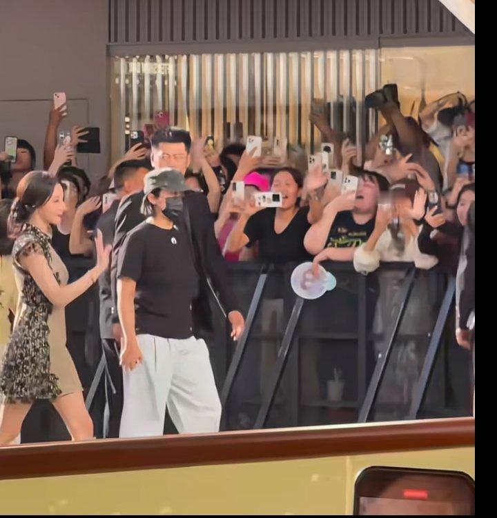 我还在回味这天各种地方存各种视角的图片和视频已经过去一周了怎么这么快好恍惚​