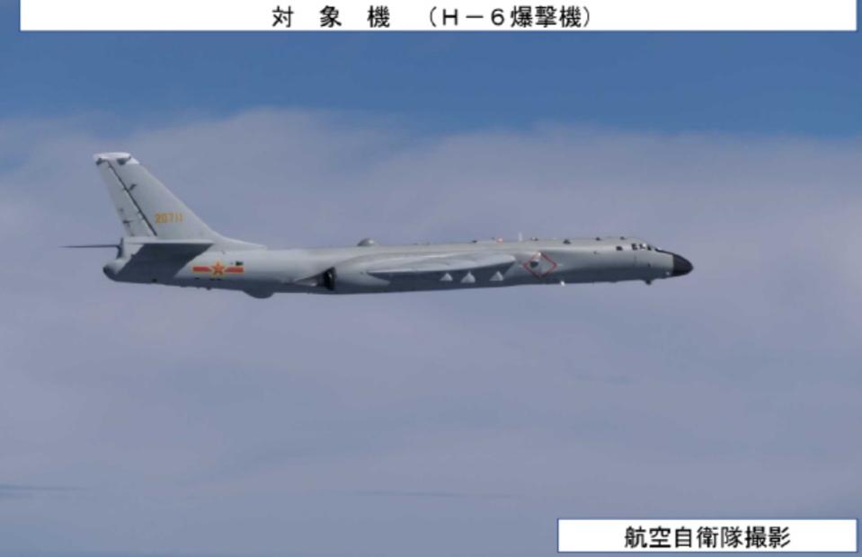 6月27号，轰六进入日本海上空，东京刚想出手发现恐怖一幕！当天，中俄两国空