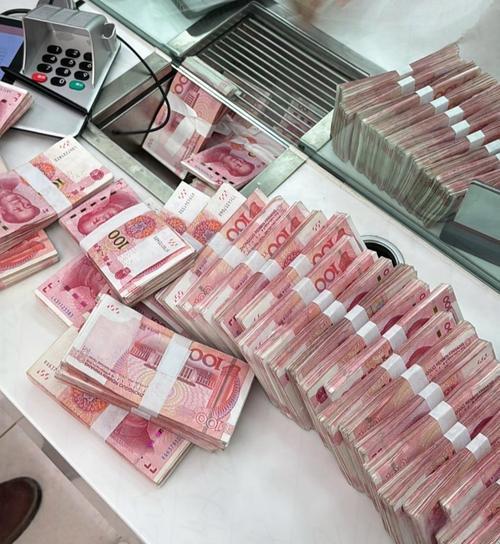 好消息！钱存银行的人要乐开花了，从2026年1月1日起，不管你存还是取，只要个人