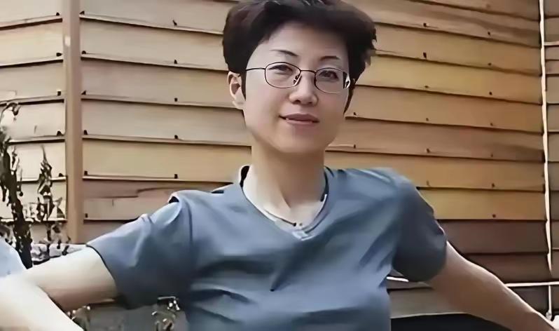 晚年最舒服的夫妻关系，就这10个“一点”！​1.话少一点别总翻旧