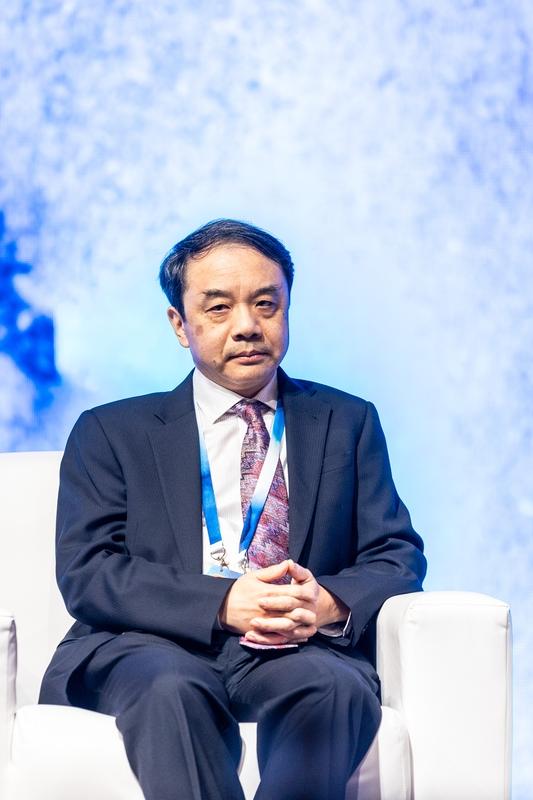 太牛啦！中国科学家在基础物理学领域又有重大突破。2016年“突破奖”颁奖仪式上