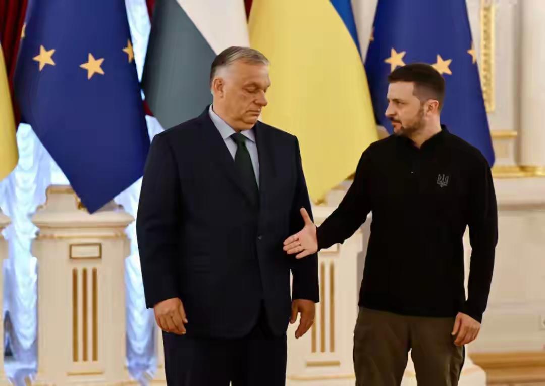 乌叛逃特工重磅爆料，泽连斯基为干预匈牙利大选，竟每周豪掷500万欧元（约4000