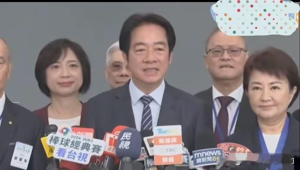 “台美关税”谈判的结果出炉，蔡英文很感谢“当局”，卢秀燕也说“当局尽力了”，郑丽