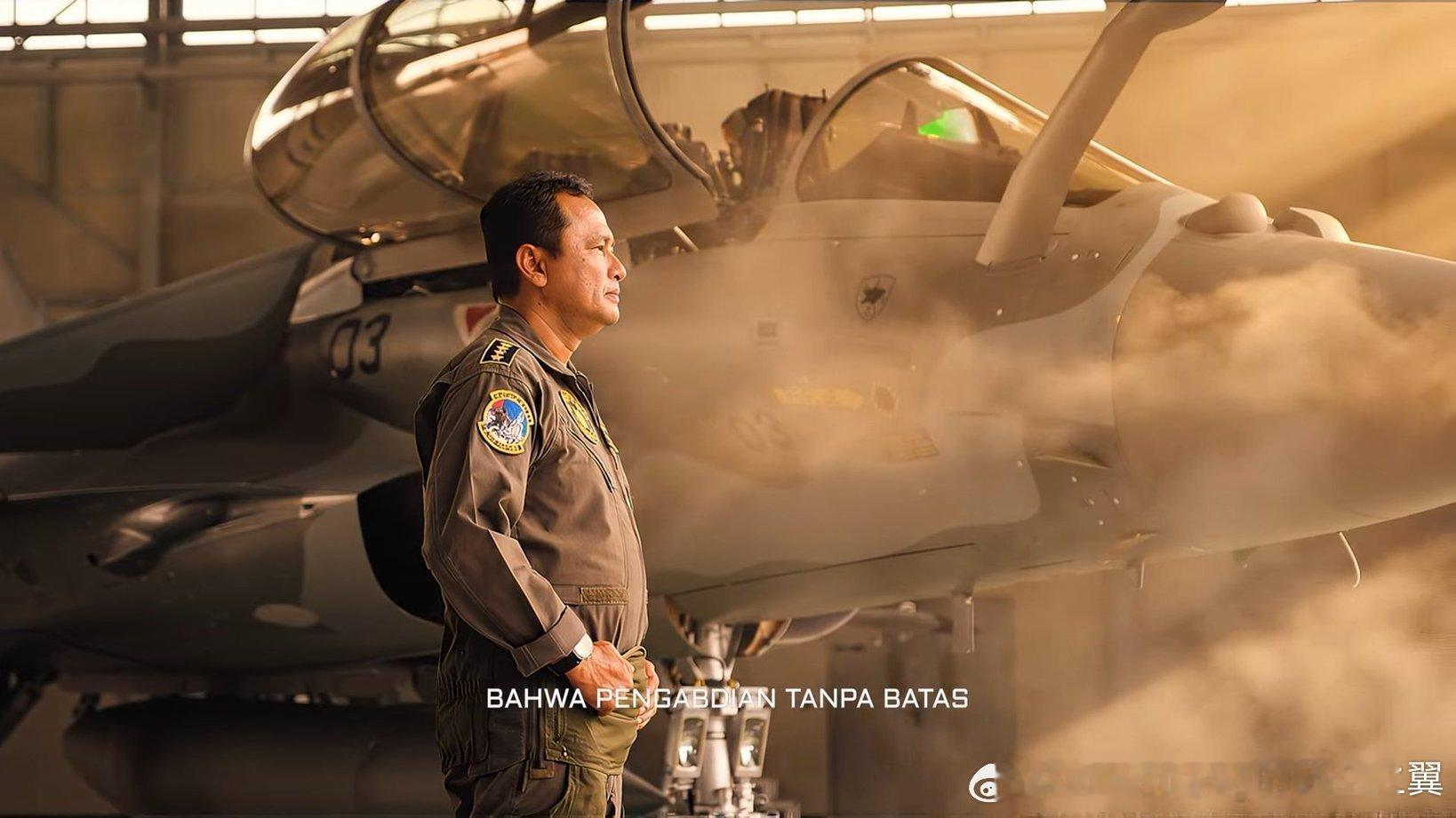 印尼空军展示其最新入列的阵风战斗机