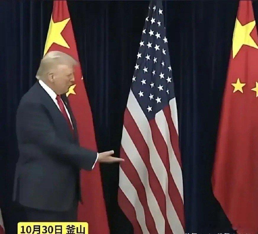 中美经贸磋商达成关键成果!5大板块+20只龙头受益(简洁版)核心利好:贸易成本大