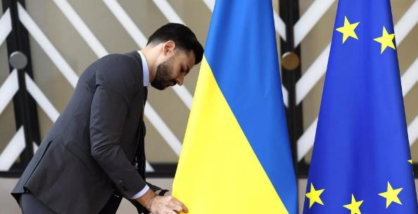 决定了！欧盟就向乌克兰提供900亿欧元贷款达成一致，并且不会再重新审议，匈牙利的