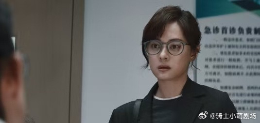 孙俪1集演了10集内容孙俪新剧第1集信息量好大全程紧绷到无法呼吸，每一句对话都暗