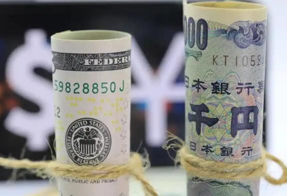 日本扛不住了！ 单干了大半年都没顶住，日本终于把美国给请下场了。 8月3