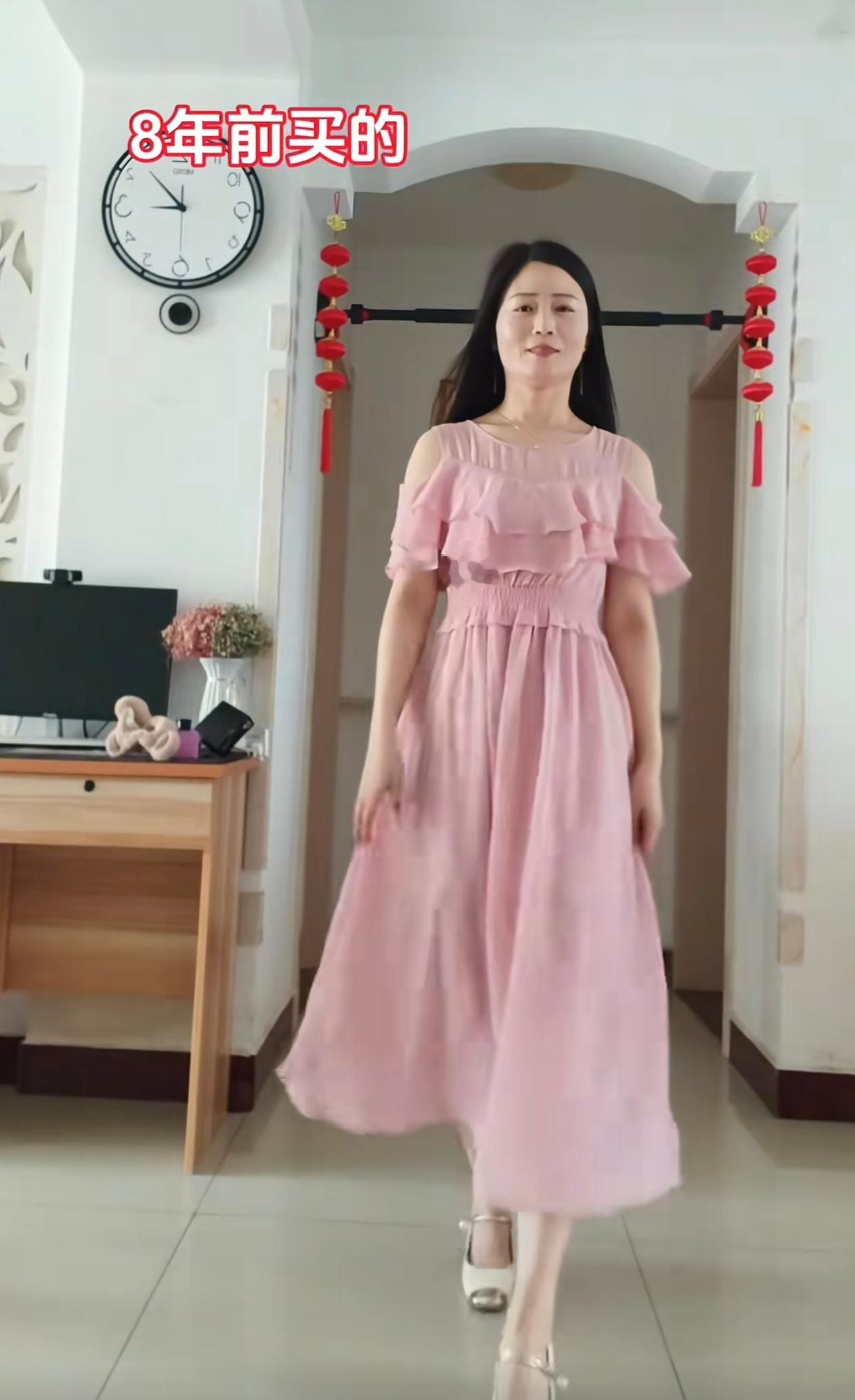 旧裙子大比拼！哪件还能穿？6-20年前的经典款，现在还都能穿！