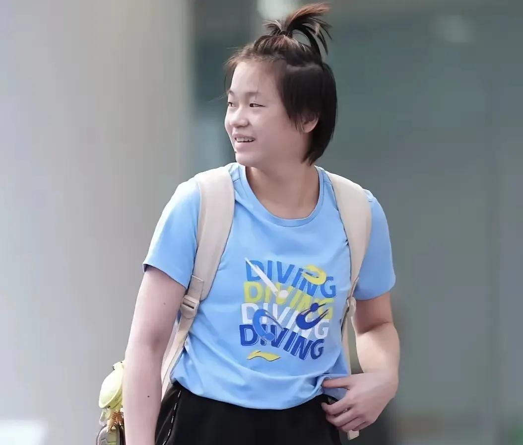 其实陈若琳现在不责备全红婵，才是对自己最好的方式，因为责备全红婵不自律，大家也会