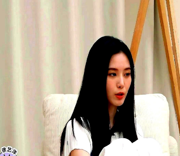徐艺洋："我这两年很少出门和朋友聚会，黄子韬也不喜欢我出门，他哪怕是在家里玩游戏
