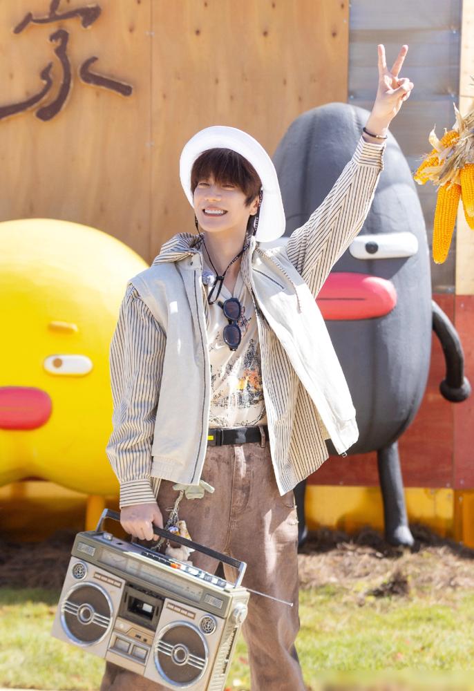 陈楚生南昌开唱，陆虎佛山连开两场，你猜怎么着？那个当年的第13名，内场票直接干到