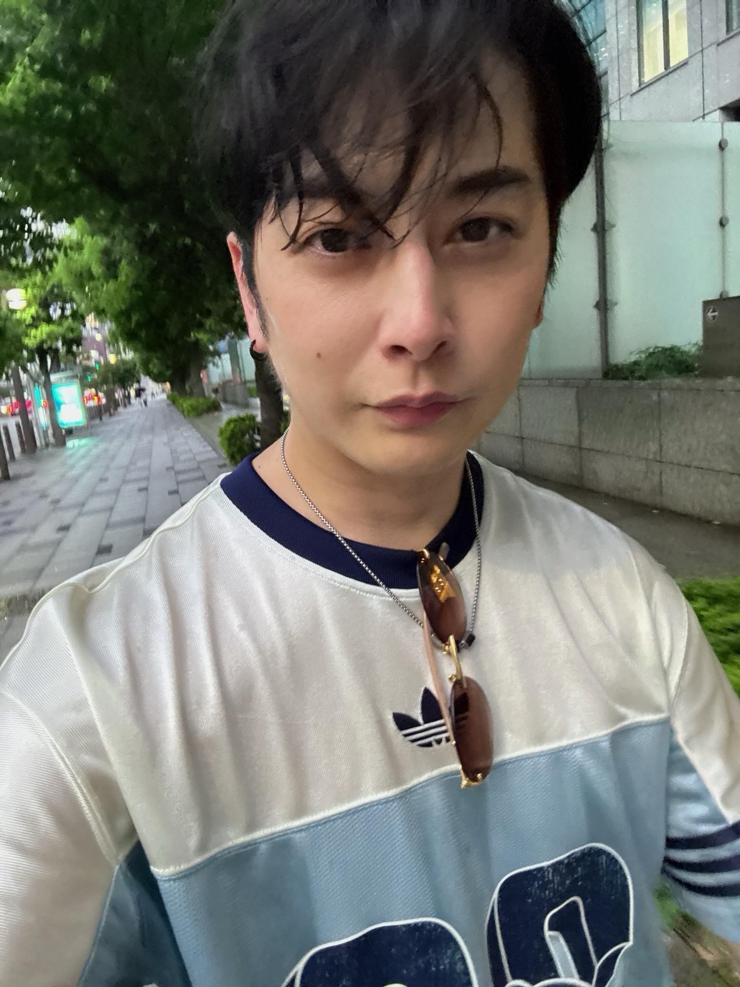 石黑英雄石黑新图预览石黑动态和教练愉快地进行了本月最后一次训练肌肉男教
