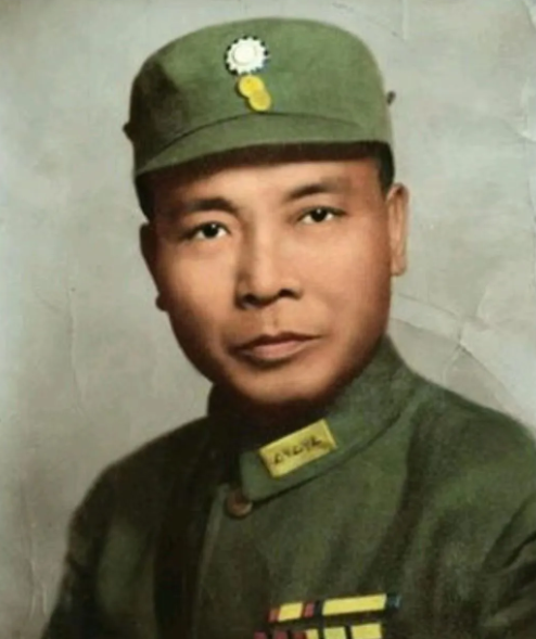 1938年，128师俘获数名日军。下属请示师长王劲哉如何处置。王劲哉没有任何犹豫