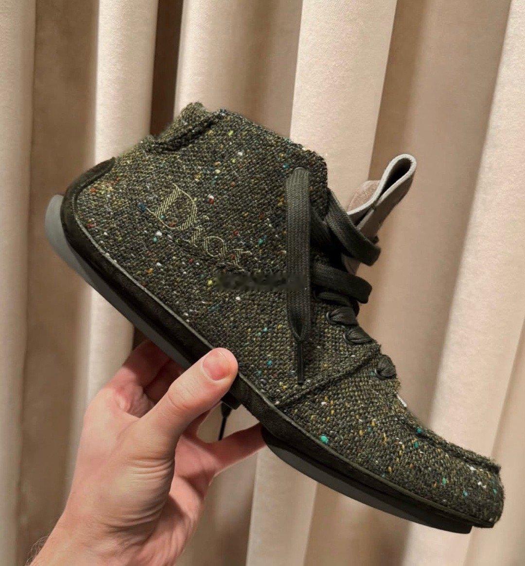 【DiorMenFW26鞋履新玩法】✨正装与街头摇滚碰撞，模糊性别界限的中性