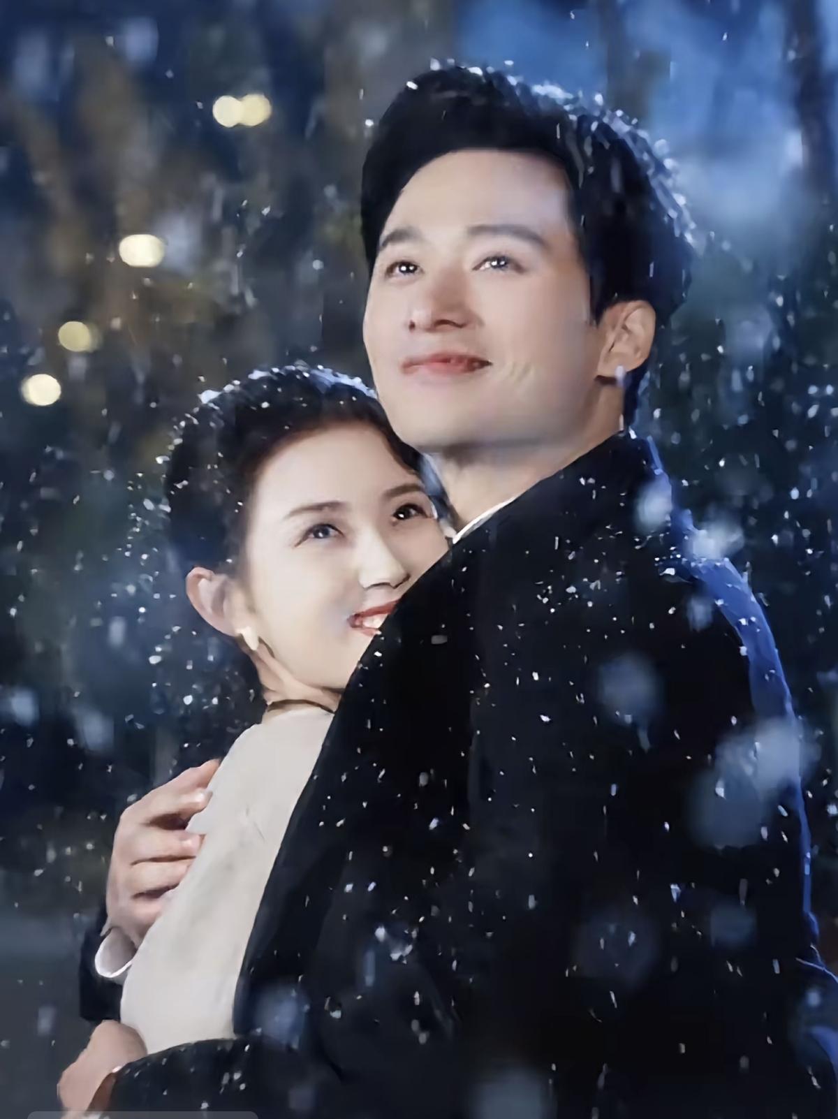 郭宇欣是天然的镜头美人，五官精致得像建模，哭戏共情力爆棚，甜酷反差被她演绎得淋漓