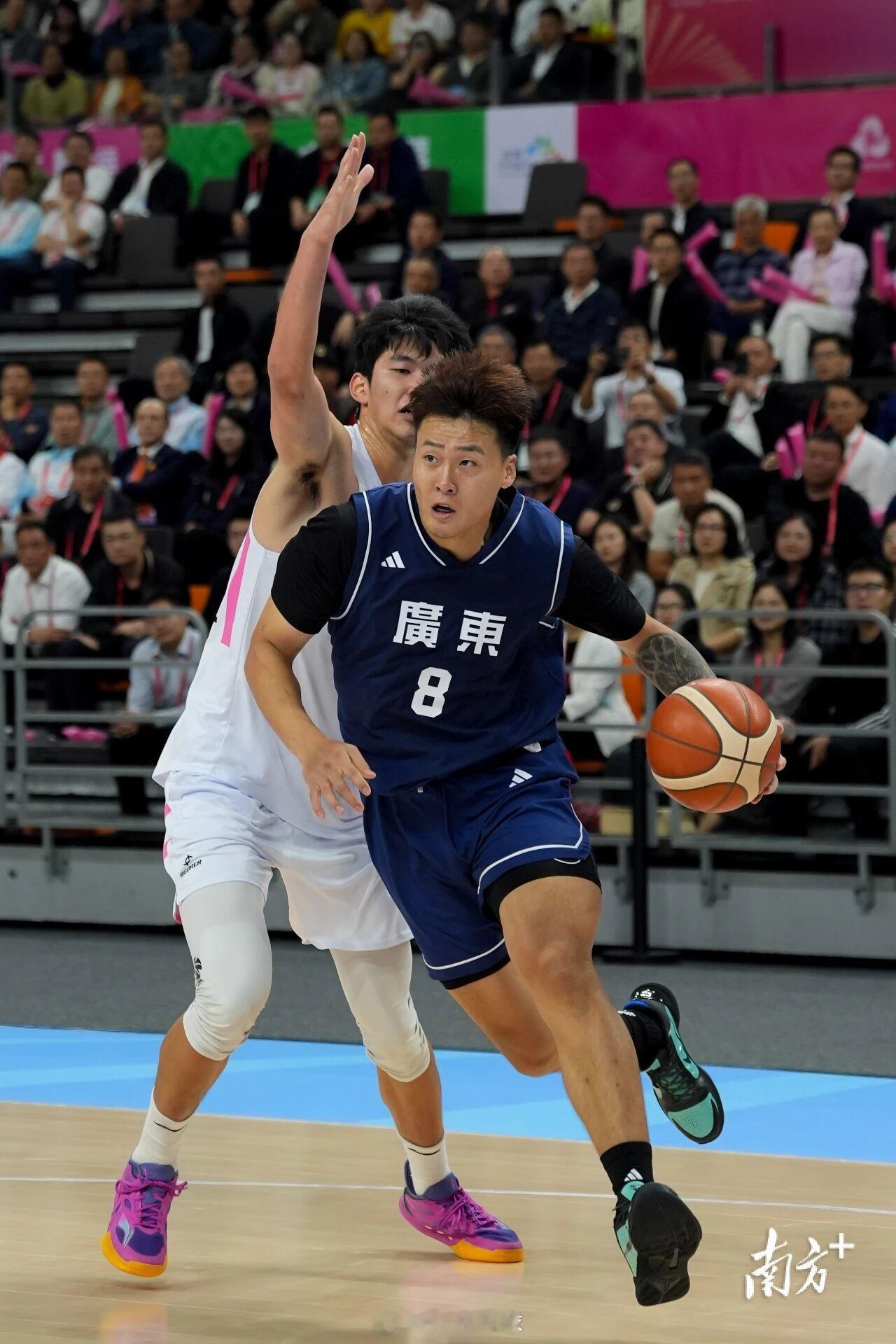 全运会决赛徐杰18分，赵睿13分🔥广东全运男篮全运会金牌🏆🏅图片：南方日报