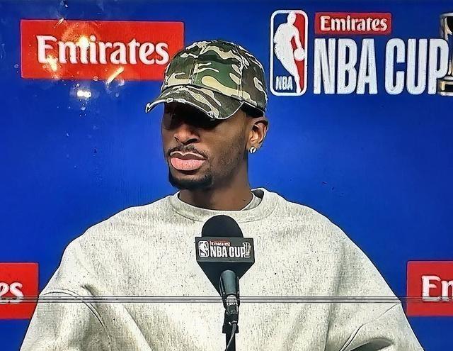 连续两年，这位身价上亿的MVP把到手的百万奖金直接清零。不是作秀，没有通稿。